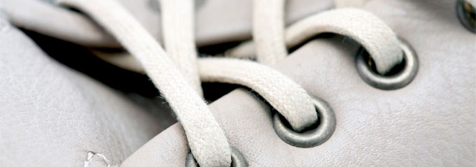 Ask the MB: What's the Right Way to Tie Shoelaces?