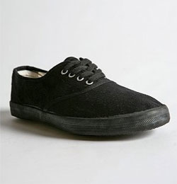 Ask the MB: Urban Outfitters Plimsolls